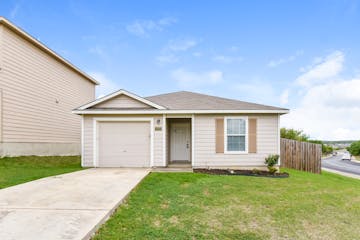 5703 Fossil Canyon San Antonio, TX 78252